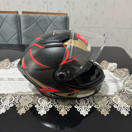 Capacete MT extra