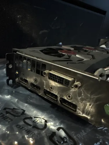 GTX960 4GB VRam ASUS Strix DC2OC Nvidea