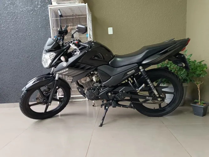 Fazer 150 22/23 com menos de 8mil km