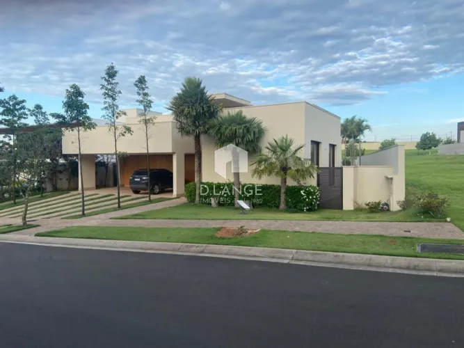 Casa à venda no bairro Vila Brandina em Campinas - SP