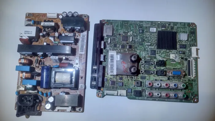 Placa de áudio e vídeo e fonte de tv LCD Samsung 