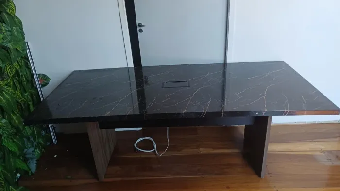 Mesa Preta para escritório 