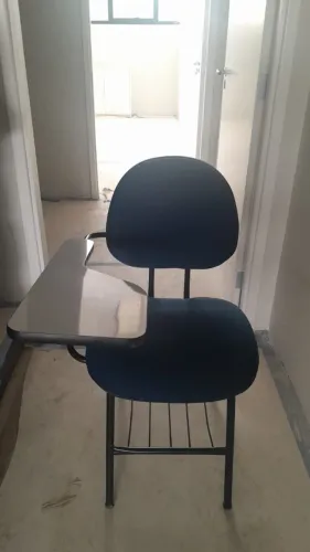Cadeiras Universitária com Prancheta Fixa