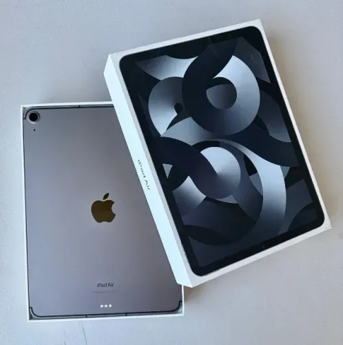 iPad Air 5 M1 256GB Cellular + Teclado Logitech
