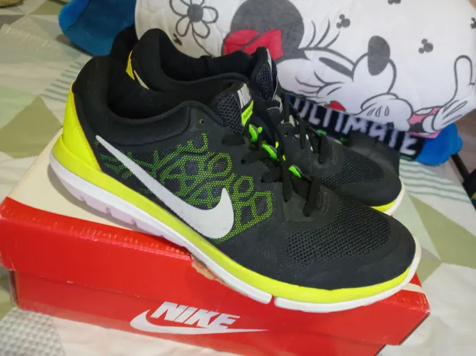 Tênis Nike 38
