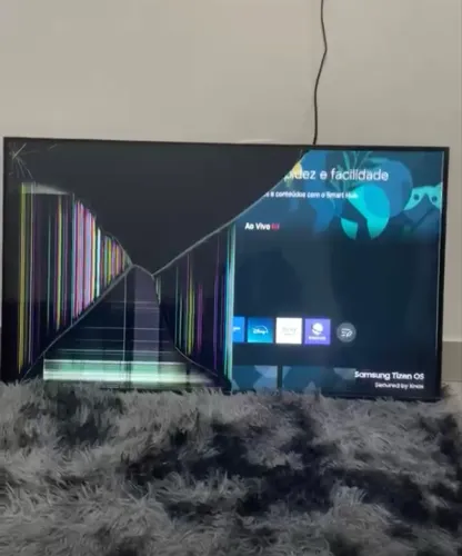 VENDO SMART TV COM DEFEITO