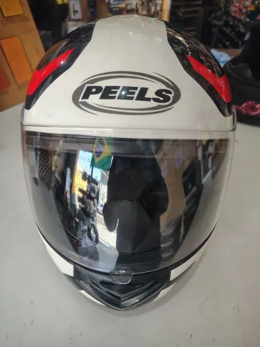 Capacete peels 56 semi novo