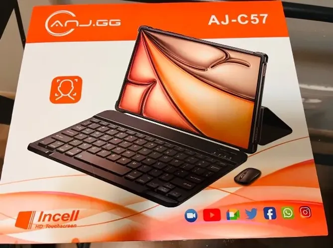 Lindo tablet novo!!! Nunca usado!!