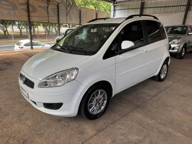 Fiat Idea Essence 1.6 Flex 16V 5P 2013