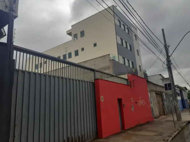 Predio Comercial Avenida Sebastiao de Brito 5 pavimentos Bairro Dona Clara