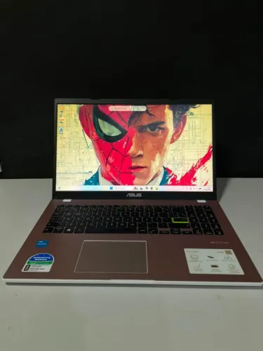 Notebook ASUS VivoBook Go 15 - Muito Novo!