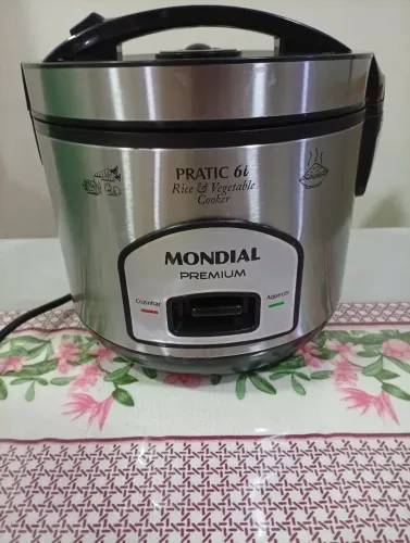 Panela de arroz elétrica