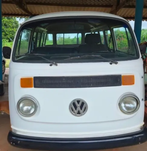 Volkswagen Kombi Standard/ Luxo/ Serie Prata 1984
