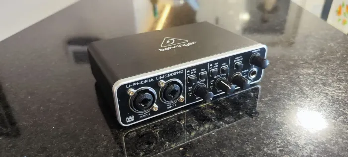 Interface de áudio Behringer U-PHORIA UMC202HD