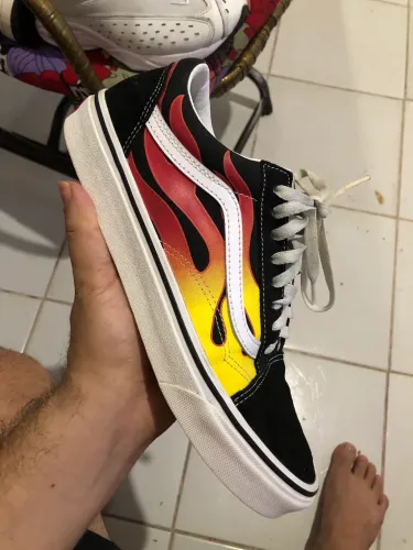Tênis Vans Old School Flames - 41BR  (Forma grande, calça o tamanho 42).