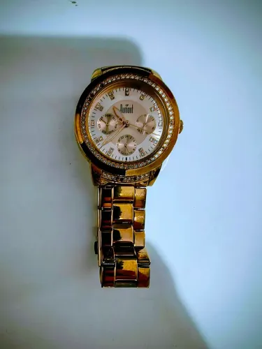 Relógio feminino Dumont dourado