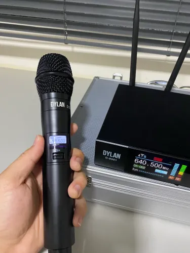 Microfone sem fio Dylan D-9501