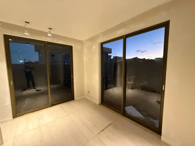 Portas e Janelas em Vidro Temperado