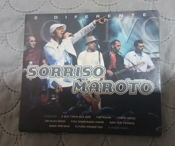 CD duplo sorriso maroto