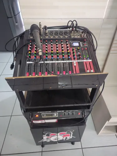 Som montado com mesa usb