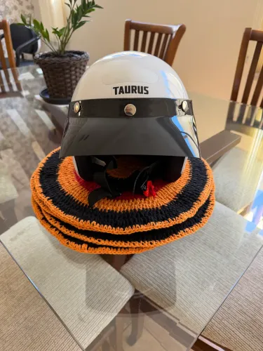 Capacete Taurus n°58
