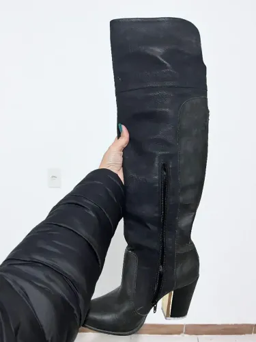 Bota de couro