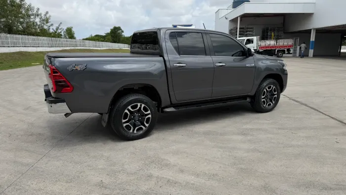 Toyota Hilux CD SRX 4X4 2.8 TDI 16V Diesel Aut. 2022