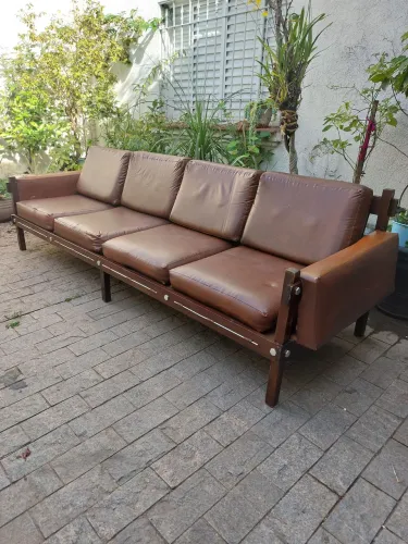Para vender hoje ( Sofá Antigo dos anos 60)