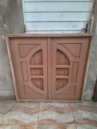 Vendo essa janela de madeira 1x1