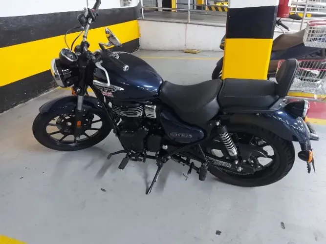 Royal Enfield Meteor 350 -- 2022/2023 -- Apenas 7.700 km rodados