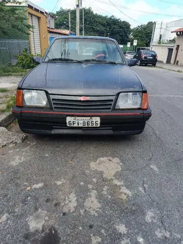 Chevrolet Monza Classic SE 2.0 /mpfi E EFI 2P E 4P 1990