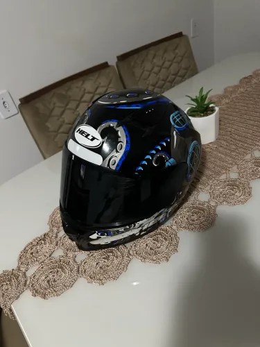Capacete feminino e masculino