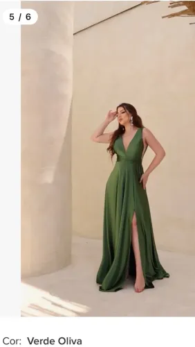 Vestido verde oliva . Tamanho G 