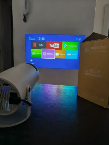 Mini Projetor Portátil Magcubic HY300 ULTRA HD