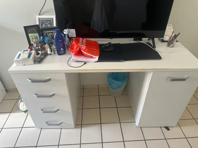 MESA DE ESTUDOS/TRABALHO