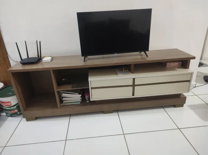 Rack em MDF em boas condições...não faço entrega retirar no bairro do Vergel