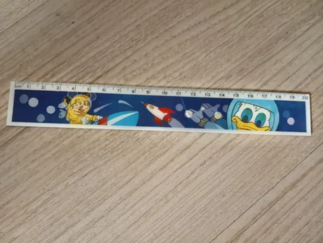 Régua Holográfica Antiga Nova Mickey e Pato Donald com tabuada