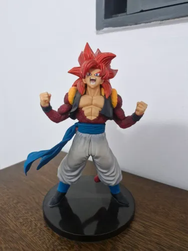 Gogeta Super Saiyajin 4