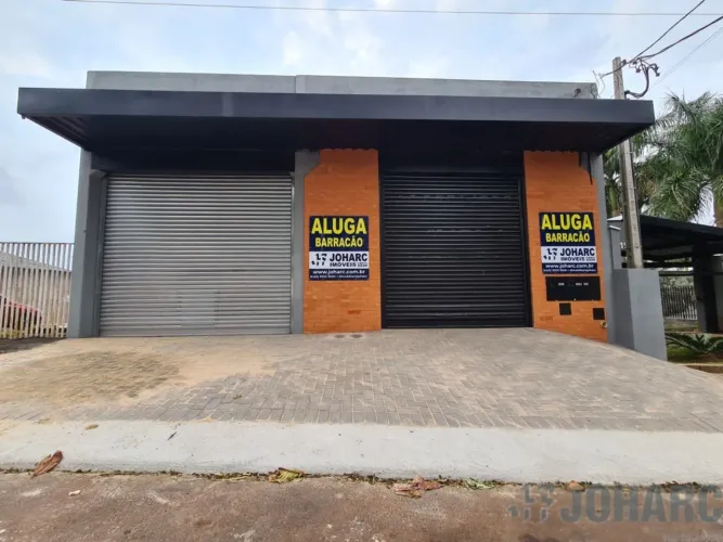 Barracão/Galpão para alugar por R$ 2700.00, 220.00 m2 - VILA NOSSA SENHORA DA APA - APUCAR