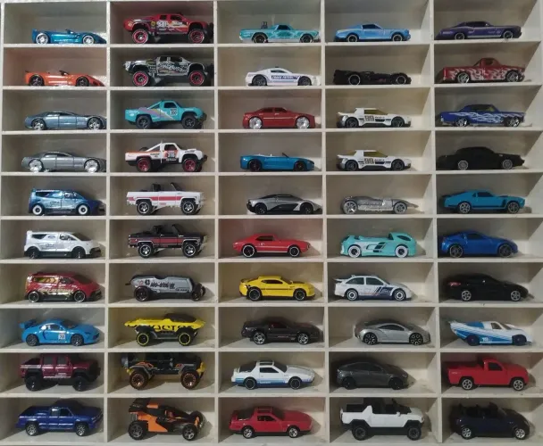 Só Carrinhos e miniaturas Hot Wheels e outras R$20,00 cada