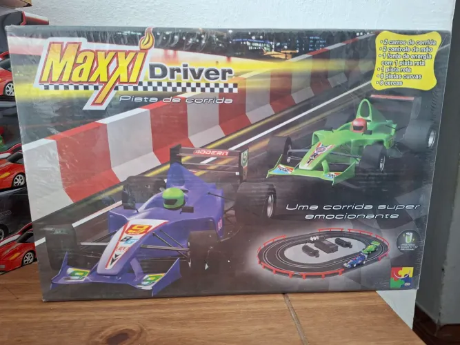 Pista corrida maxxi driver 