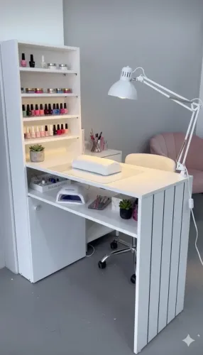 MESA DE MANICURE