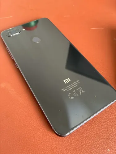 XIAOMI MI 8 lite