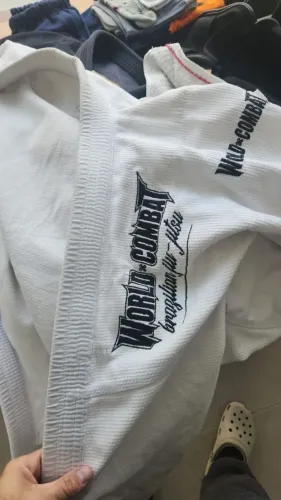 Kimono Jiu-Jitsu A1