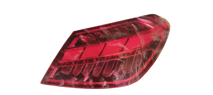 Lanterna Direita Mercedes C180 C200 C250 2022 2023 Direito Vermelho