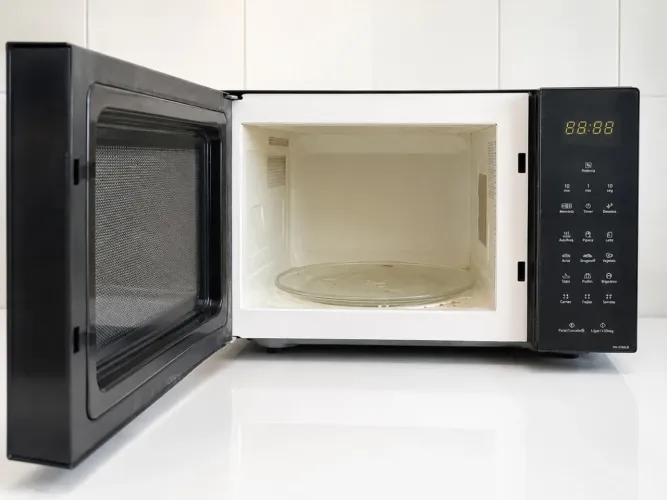 Micro-ondas Panasonic Black Glass Nn-st66nbru 34l (Usado)