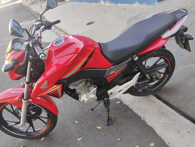Vendo Titan 160 2016