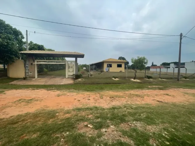 Chácara com 2 dormitórios à venda, 2000 m² por R$ 600.000,00 - Chácara de Recreio Letícia