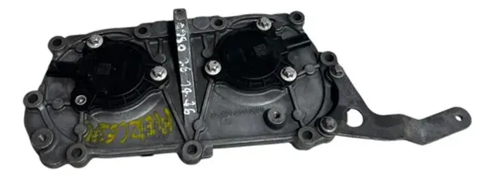 Tampa Lateral Cabeçote Mercedes Benz C180 1.6 2015 Prateado