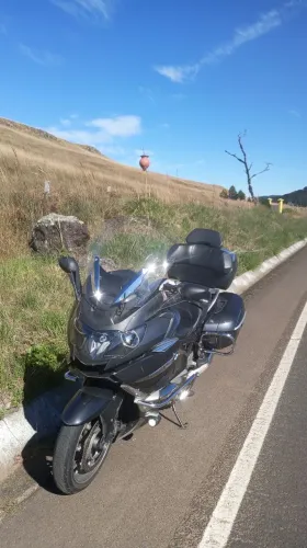 Vendo ou troco por big trail ou Custon de meu agrado está linda moto .